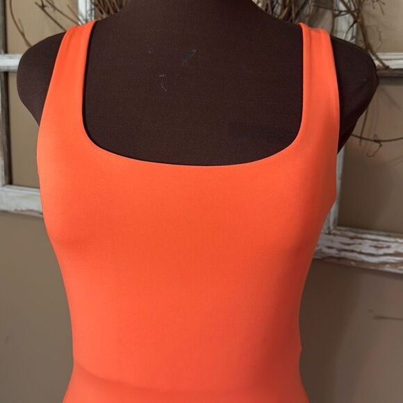 Second skin Dimitra square neck orange contour midi tank dress size medium form - Picture 2 of 9
